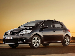 Коврики текстильные для Toyota Auris I (хэтчбек 5 дв / E150) 2010 - 2012