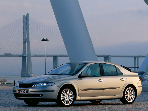 Коврики текстильные для Renault Laguna II (хэтчбек 5 дв / X74) 2001 - 2005